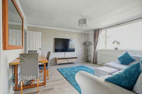 2 bedroom flat for sale, Farleigh Lane, Maidstone, ME16
