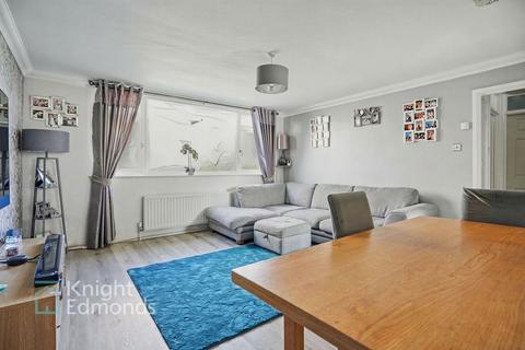 2 bedroom flat for sale, Farleigh Lane, Maidstone, ME16