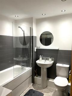 1 bedroom flat to rent, Velocity East, City Walk