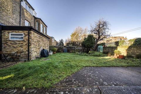 2 bedroom flat for sale, Hastings Road, London W13
