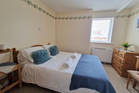 3 bedroom flat for sale, St. Andrews Road, Exmouth, EX8 1AT