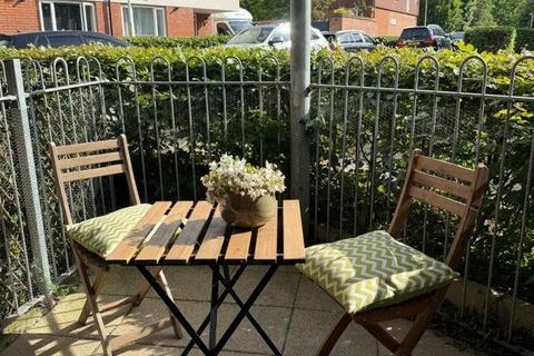 2 bedroom ground floor flat for sale, Spring Walk, Tunbridge Wells