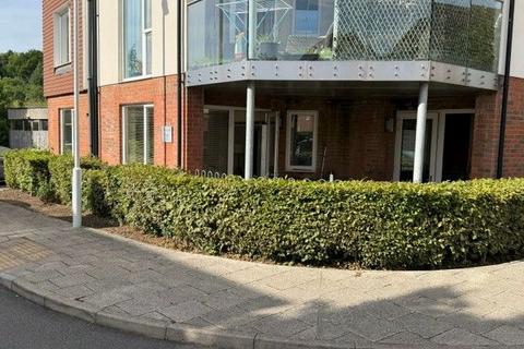 2 bedroom ground floor flat for sale, Spring Walk, Tunbridge Wells