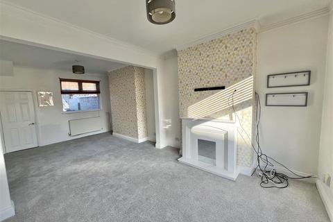 2 bedroom terraced house for sale, Milner Road, Darlington