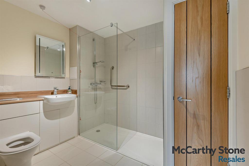 8681010-interior06-800.jpg