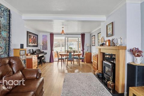 4 bedroom detached house for sale, Eagle Close, Leicester