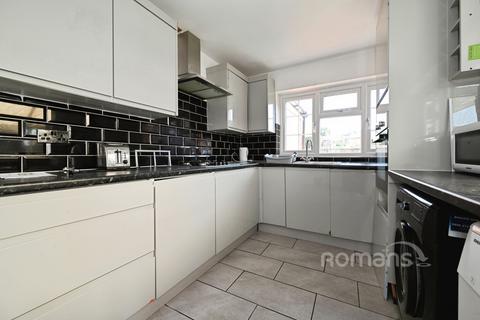 undefined, Fairfax, Bracknell, RG42