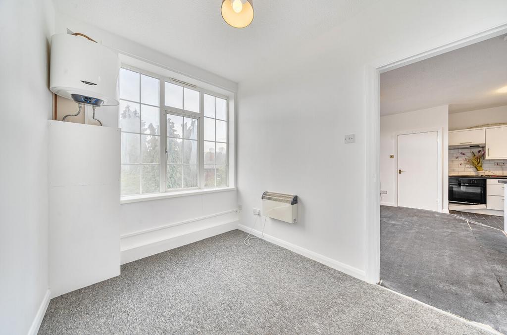 1365350-2-68e7e75...