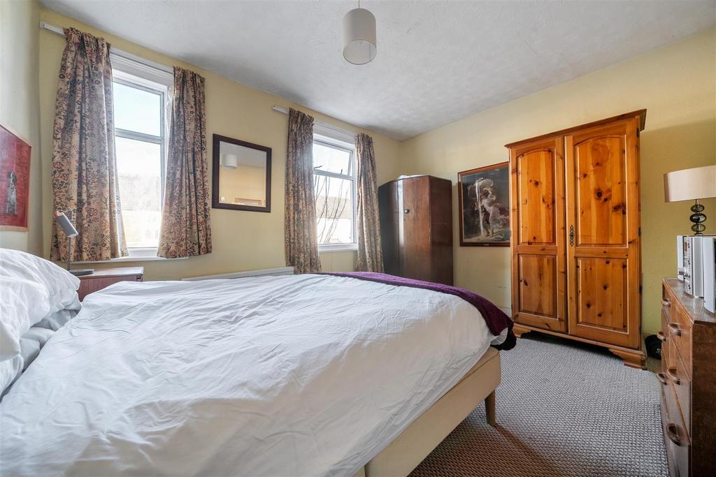 Bedroom 1 h.jpg