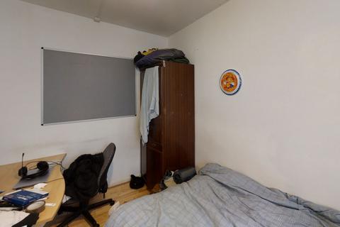 undefined, Guildford Park Avenue, Guildford, GU2