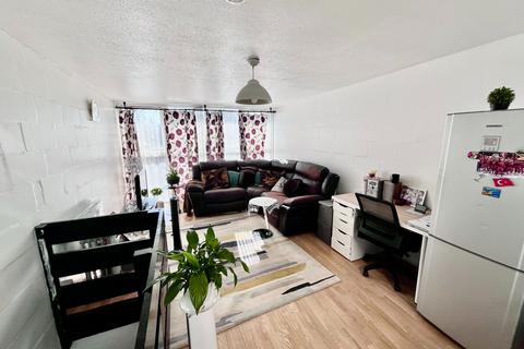 undefined, Old Groveway, Simpson, Milton Keynes