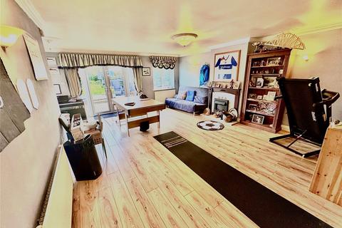 undefined, Moor End, Holyport, Maidenhead, Berkshire, SL6