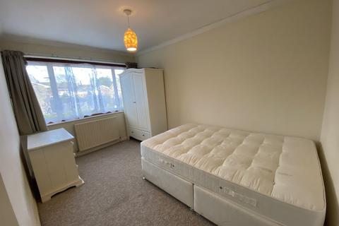 undefined, Guildford Park Avenue, Guildford, GU2