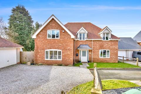 undefined, Perry Way, Four Marks  GU34