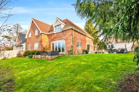 undefined, Perry Way, Four Marks  GU34
