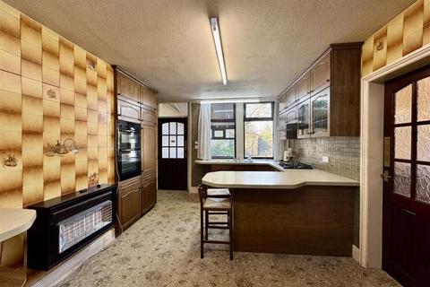 3 bedroom character property for sale, Manchester Road, Huddersfield, West Yorkshire, HD4 5SL