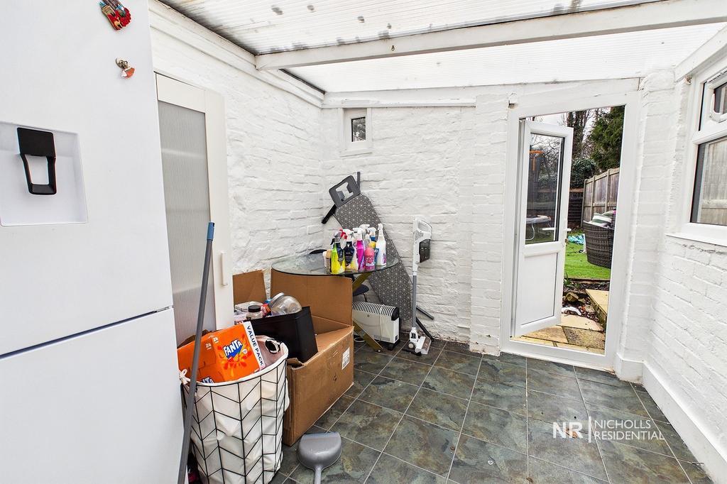 Lean-to