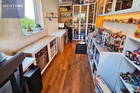 4 bedroom detached house for sale, Maywood, Pontyclun