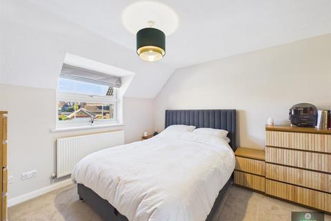 3 bedroom detached house for sale, Salterns Road, Maidenbower RH10