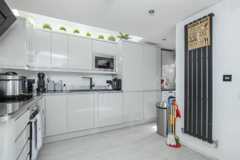 3 bedroom end of terrace house for sale, Mount Pleasant Lane, Bricket Wood, St. Albans