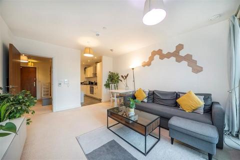 undefined, New Drum Street, London E1