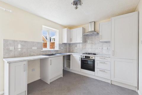 3 bedroom semi-detached house to rent, Whittle Close, Boston, Lincolnshire