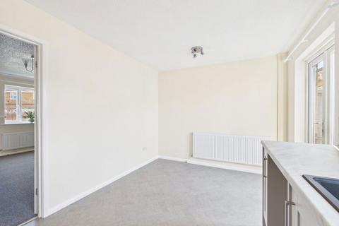 3 bedroom semi-detached house to rent, Whittle Close, Boston, Lincolnshire