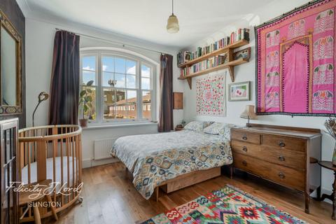 1 bedroom apartment for sale, Davey Close, London