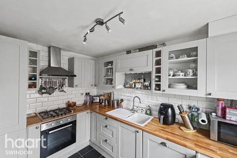 East Wichel Way, Swindon