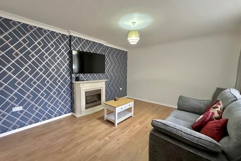 3 bedroom end of terrace house for sale, Petersfield Avenue, Harold Hill, Romford