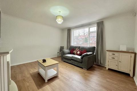 3 bedroom end of terrace house for sale, Petersfield Avenue, Harold Hill, Romford