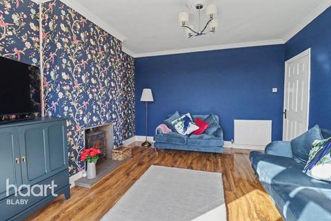 3 bedroom semi-detached house for sale, Little Glen Road, Leicester