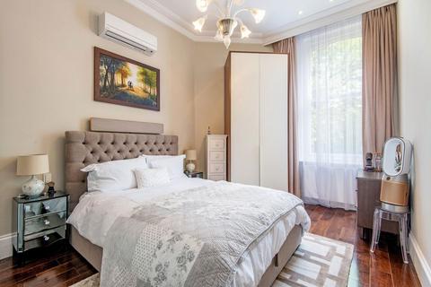 4 bedroom flat for sale, Finchley Road, London NW3