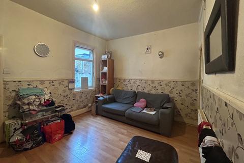 3 bedroom terraced house for sale, 32 Station Road, Strood, Rochester, Kent, ME2 4BG