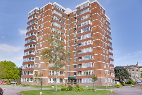 2 bedroom apartment for sale, Blount Road, Old Portsmouth