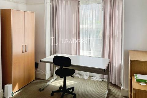 undefined, Adelaide Road, Southampton, SO17