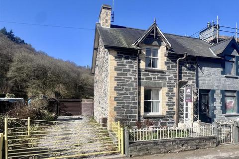 undefined, Dolydd Terrace, Betws-Y-Coed
