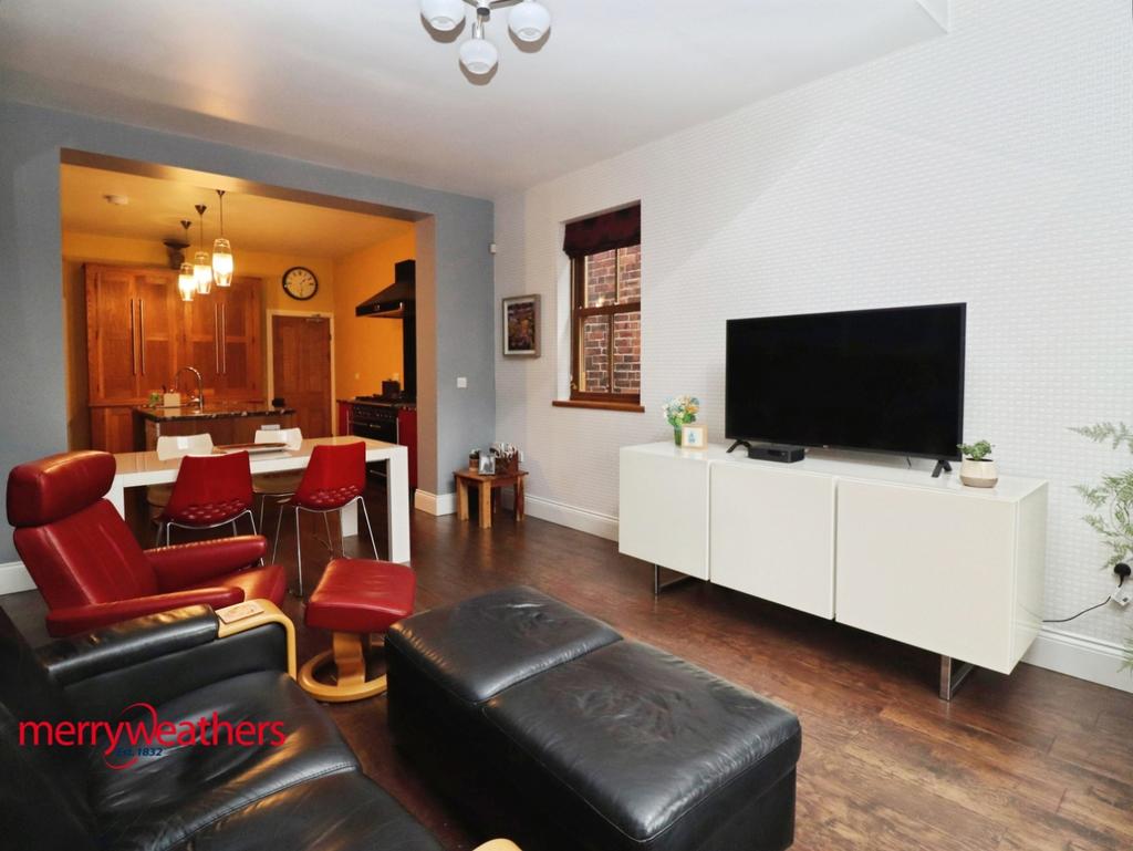 Extended living/kitchen room