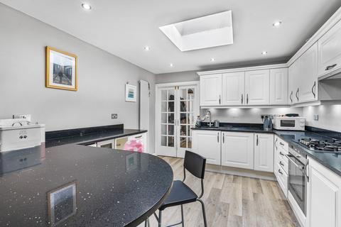2 bedroom terraced house for sale, Laleham Road, Staines-upon-Thames, TW18