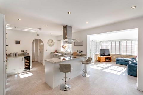 undefined, Three Bells Close, Wickersley, Rotherham