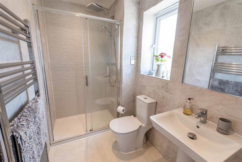 Master En-Suite