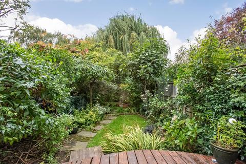 4 bedroom terraced house for sale, Beauval Road, East Dulwich, London, SE22
