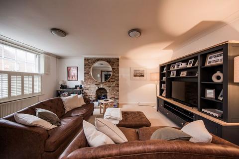3 bedroom terraced house for sale, Church Road, Rotherfield