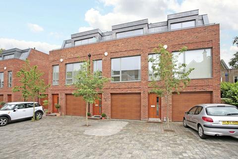 undefined, High Street, Esher KT10