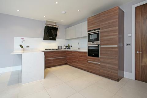 undefined, High Street, Esher KT10