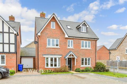5 bedroom detached house for sale, Nursery Gardens, Faversham ME13