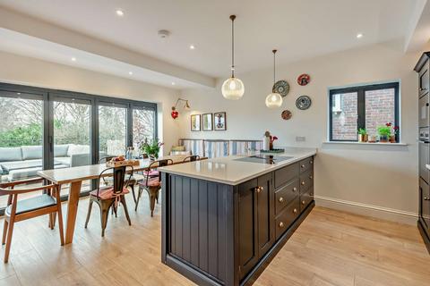4 bedroom detached house for sale, Mountside, Guildford, Surrey