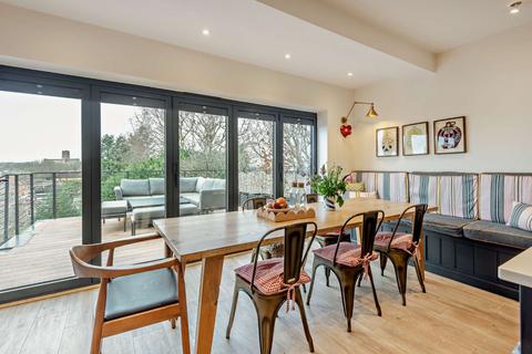 4 bedroom detached house for sale, Mountside, Guildford, Surrey