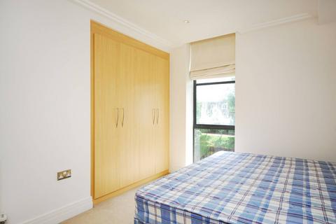 undefined, Point Wharf Lane, Brentford, TW8