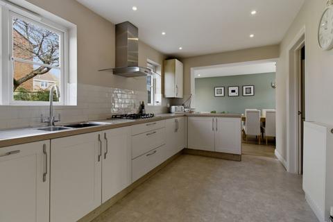 4 bedroom detached house for sale, Peninsula Road, Worcester WR5